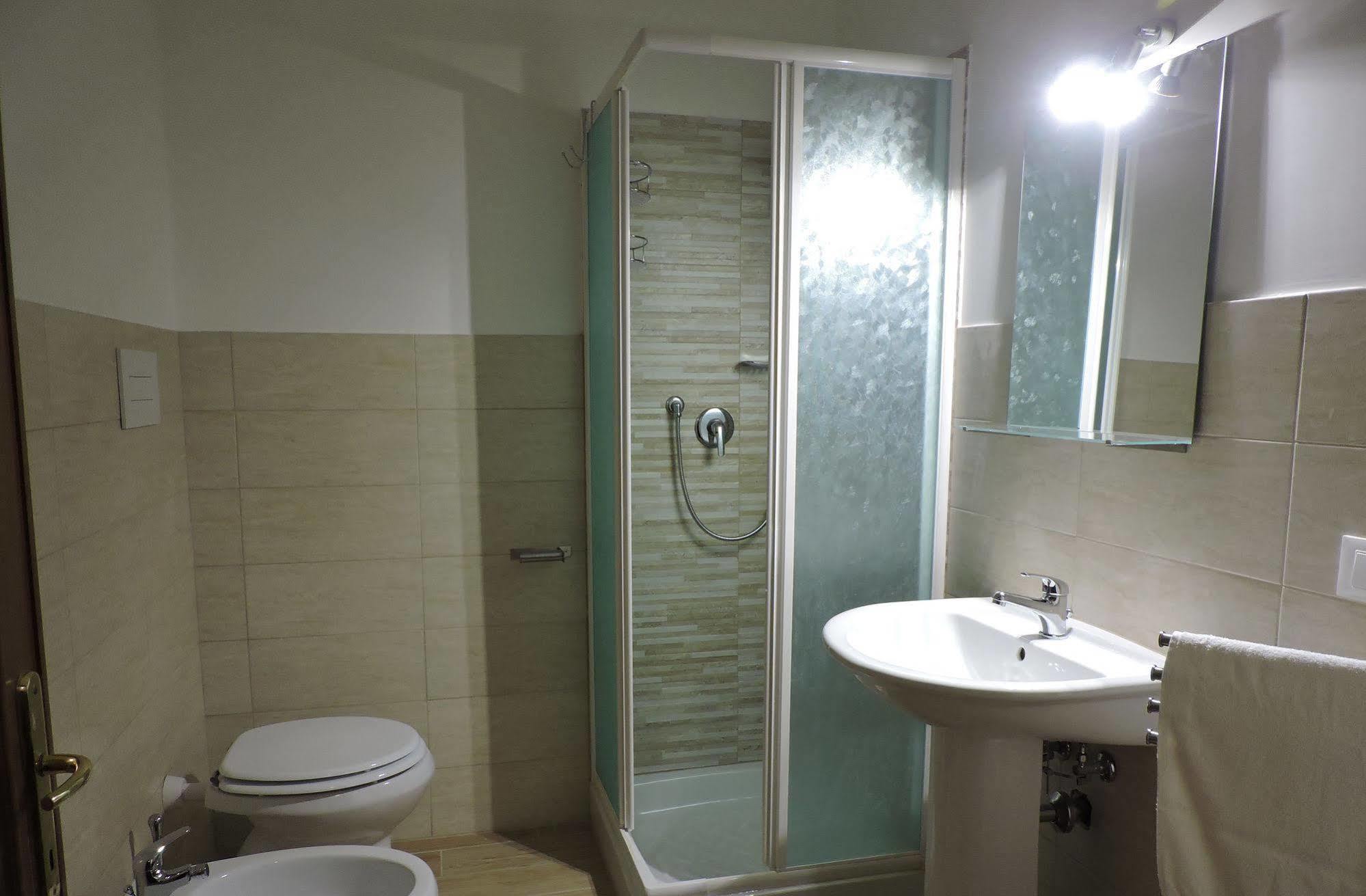 Living Rome Ottaviano B&B المظهر الخارجي الصورة